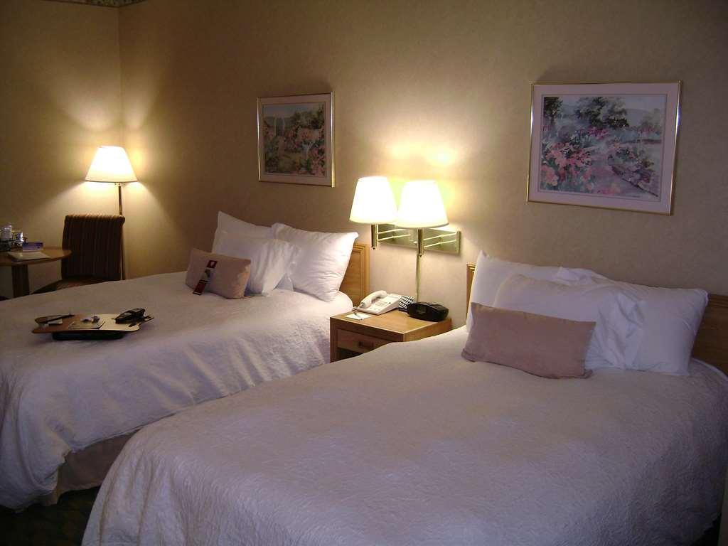 Hampton Inn Janesville Habitación foto